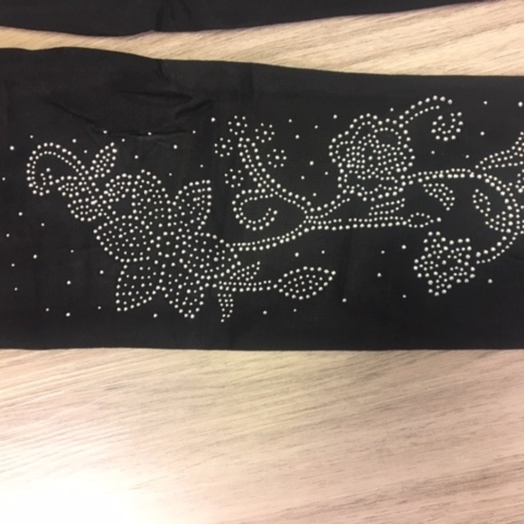 Black Rhinestone High Rise Leggings - Picture 4 of 8